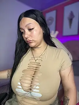 Snapshot of Miia__Taylor chatting on 03-11-26, 02:38 Miia Taylor online show from 03-11-26, 02:38