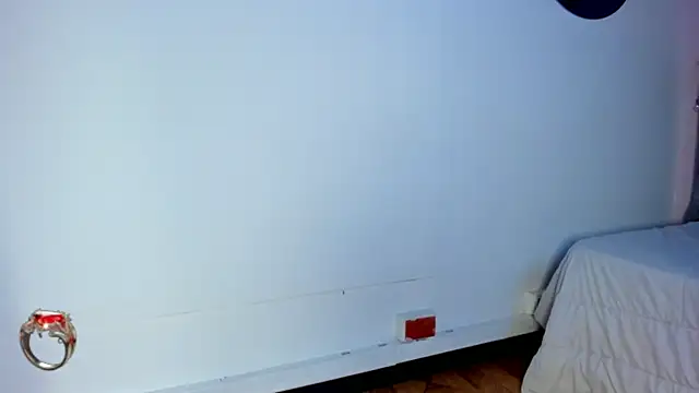 Snapshot of BianncaDiaz chatting on 02-14-26, 12:49 BianncaDiaz online show from 02-14-26, 12:49