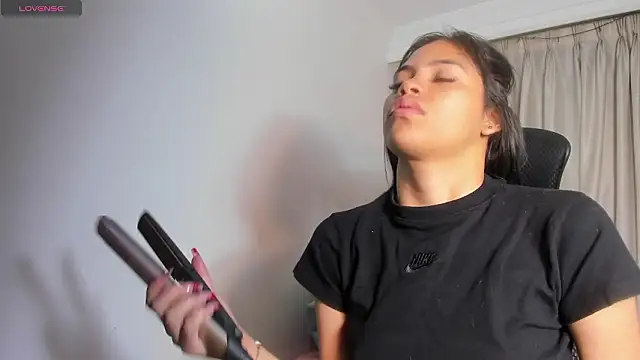 kendall hernandez online show from 02-11-26, 02:28