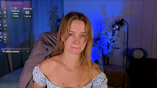 Snapshot of Crystal_Kris chatting on 02-19-26, 05:26 Crystal Kris online show from 02-19-26, 05:26