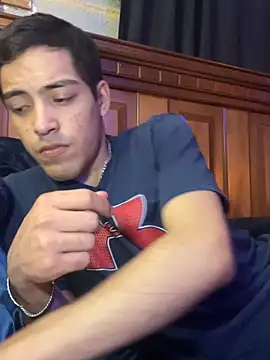 Tupapi696969q online show from 05-13-26, 04:30