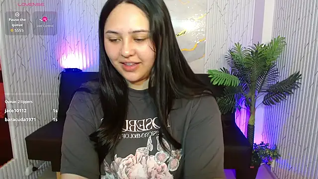 Snapshot of Siena_Tay chatting on 02-01-26, 12:03 Siena Tay online show from 02-01-26, 12:03