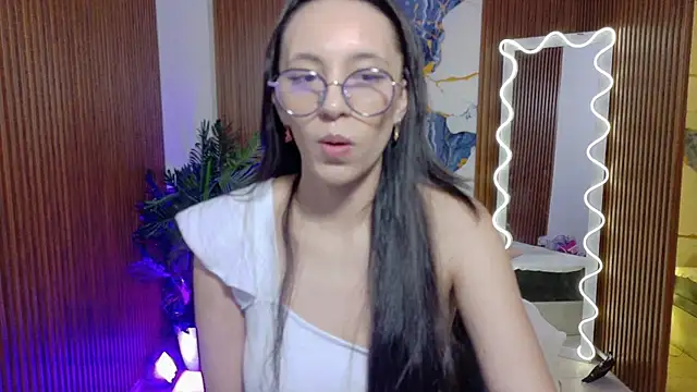 Snapshot of Athenaa_tay chatting on 07-13-26, 03:39 Athenaa tay online show from 07-13-26, 03:39