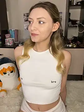 Leecey online show from 02-22-26, 11:56