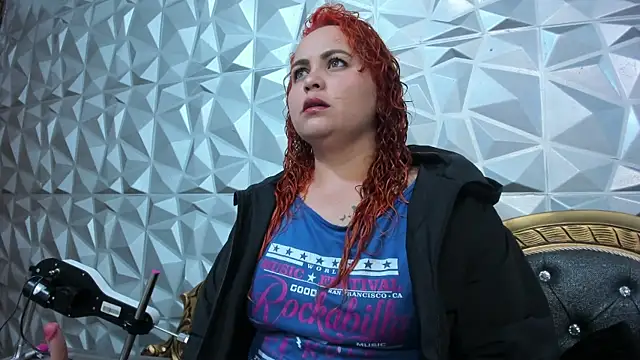 Snapshot of BarbaraSoul chatting on 02-14-26, 11:32 BarbaraSoul online show from 02-14-26, 11:32