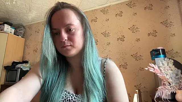 Bubblegum Tempt online show from 03-28-26, 07:20