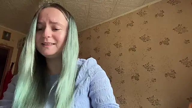 Bubblegum Tempt online show from 04-28-26, 08:19