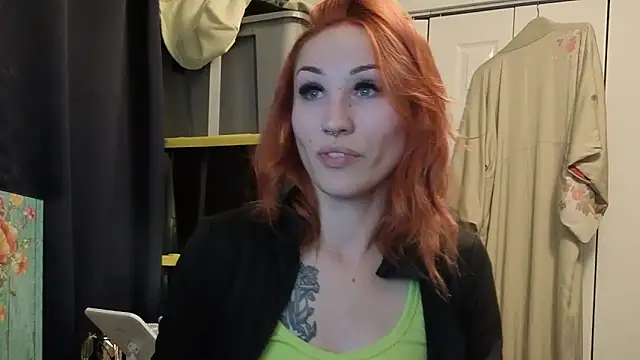ThornsandHoney online show from 05-24-26, 04:23