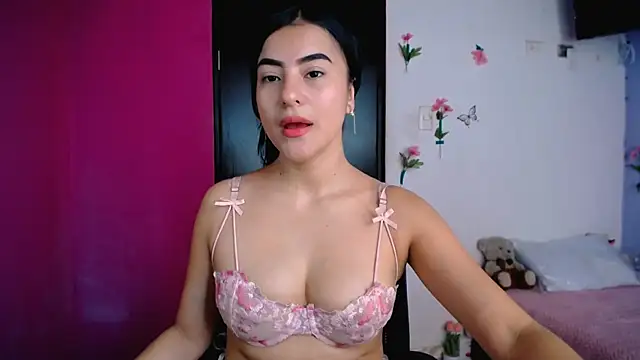 charlotte petit  online show from 02-26-26, 04:07