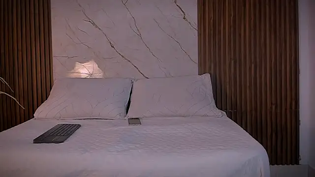 hot love story online show from 04-11-26, 12:20