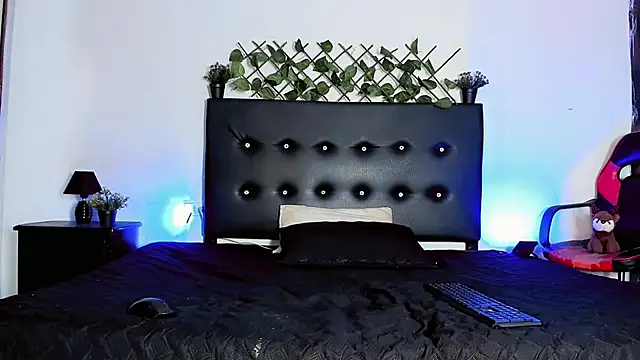 JERO TEASE S7S online show from 04-18-26, 02:14