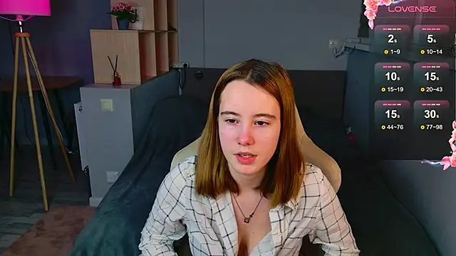 Snapshot of Caeliaa chatting on 02-20-26, 07:27 Caeliaa online show from 02-20-26, 07:27