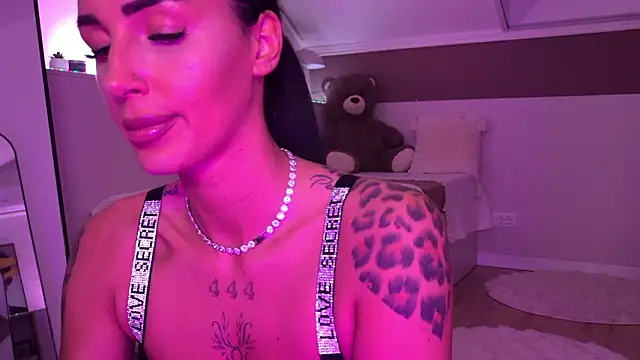 Snapshot of hayleybabe4 chatting on 02-16-26, 10:07 hayleybabe4 online show from 02-16-26, 10:07