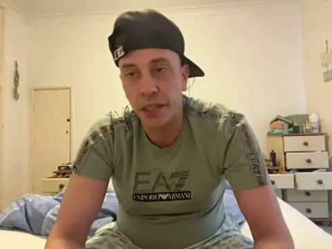 Snapshot of malcolm2334 chatting on 05-24-26, 05:35 malcolm2334 online show from 05-24-26, 05:35