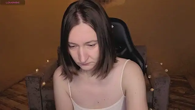 Snapshot of SelestiaSnata chatting on 02-14-26, 01:17 SelestiaSnata online show from 02-14-26, 01:17