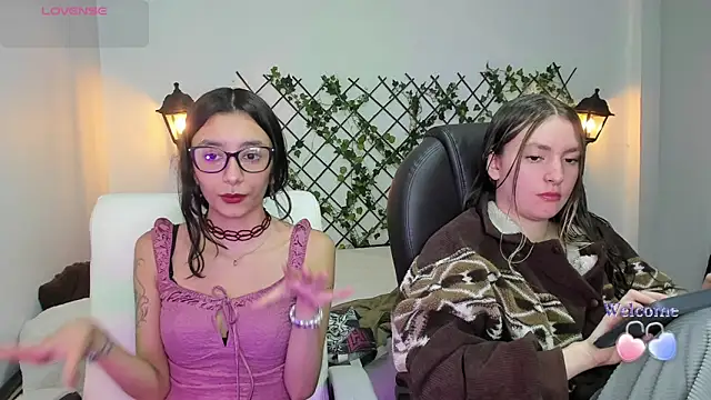 Snapshot of nana__rousse chatting on 02-08-26, 12:41 nana rousse online show from 02-08-26, 12:41