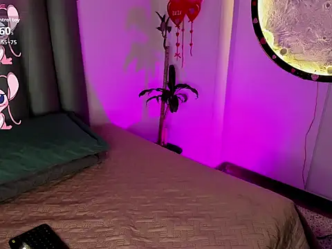 Miaa-Foxx online show from 03-19-26, 08:09