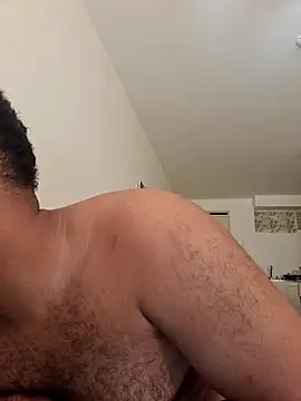 Snapshot of KLEYTON33 chatting on 02-05-26, 02:35 KLEYTON33 online show from 02-05-26, 02:35