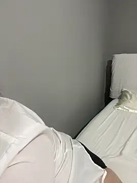 Snapshot of maryam-6 chatting on 02-06-26, 09:44 maryam-6 online show from 02-06-26, 09:44