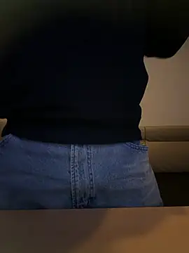 Snapshot of yuuuuusuke00 chatting on 02-02-26, 01:04 yuuuuusuke00 online show from 02-02-26, 01:04