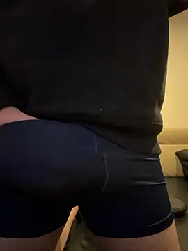 Snapshot of yuuuuusuke00 chatting on 02-03-26, 02:53 yuuuuusuke00 online show from 02-03-26, 02:53