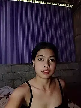 Snapshot of Heavens_night04 chatting on 06-08-26, 01:28 Heavens night04 online show from 06-08-26, 01:28