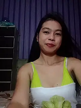 Snapshot of Heavens_night04 chatting on 06-20-26, 10:20 Heavens night04 online show from 06-20-26, 10:20