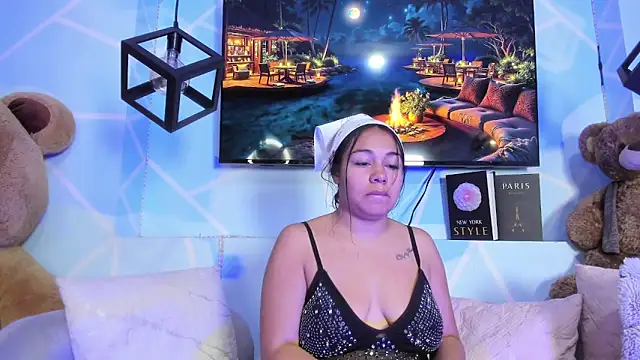 Snapshot of amy_noa chatting on 02-25-26, 12:44 amy noa online show from 02-25-26, 12:44