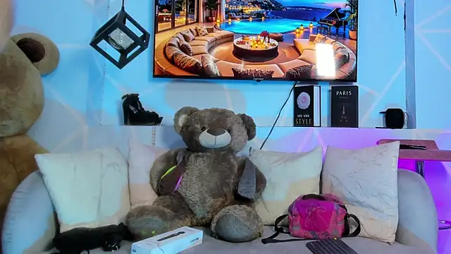 Snapshot of amy_noa chatting on 02-20-26, 03:03 amy noa online show from 02-20-26, 03:03