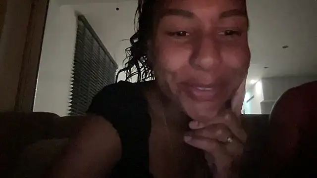 Snapshot of YaraEstelle chatting on 07-04-26, 09:19 YaraEstelle online show from 07-04-26, 09:19