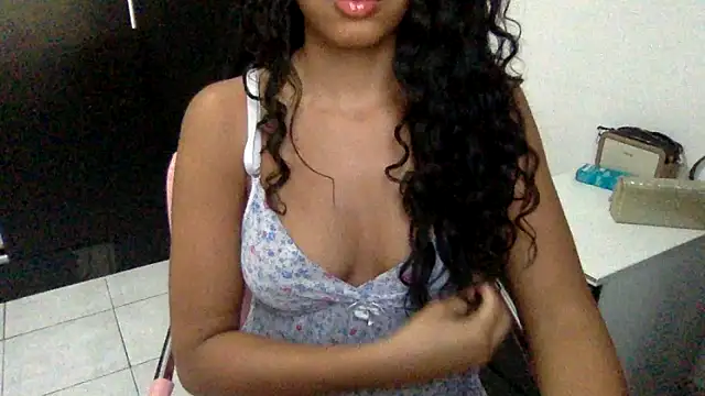 BaddieGirl199 online show from 04-14-26, 08:14