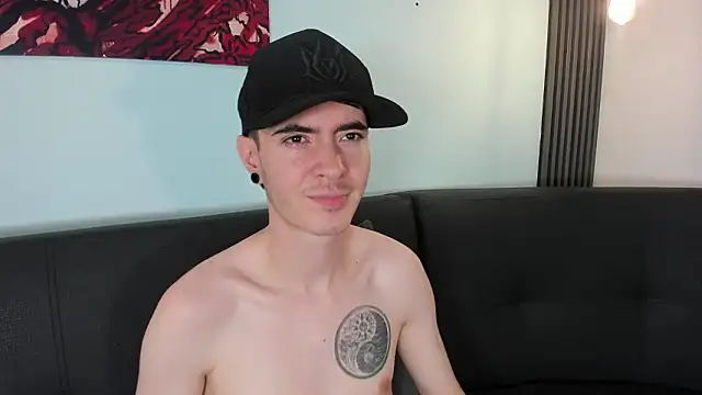 Lio      online show from 02-13-26, 04:34