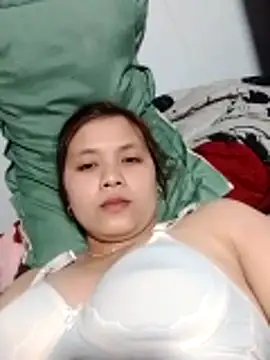 Snapshot of alex_callmemaybe69 chatting on 02-08-26, 06:27 alex callmemaybe69 online show from 02-08-26, 06:27