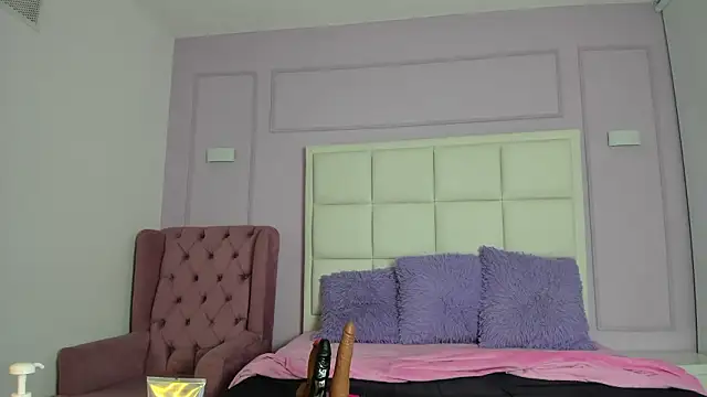 LiaJohnnson  online show from 03-18-26, 03:42