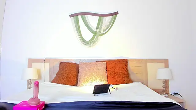 LiaJohnnson  online show from 04-15-26, 04:18