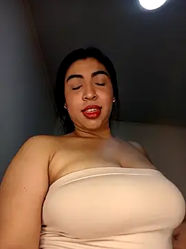 sweetlaura 29 online show from 03-05-26, 05:48