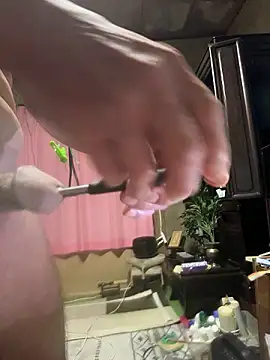 Snapshot of jxa745d chatting on 04-01-26, 12:17 jxa745d online show from 04-01-26, 12:17