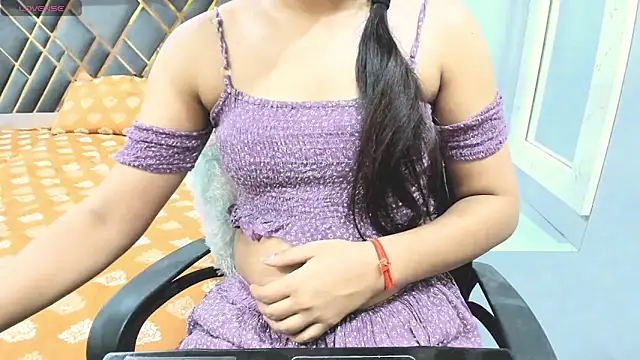 Snapshot of SexyTeenO chatting on 02-02-26, 05:12 SexyTeenO online show from 02-02-26, 05:12