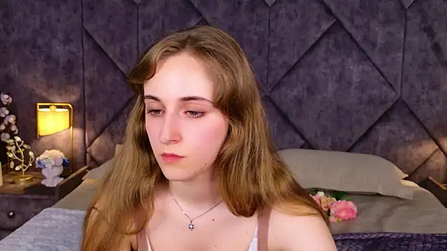 Tara Keats online show from 05-17-26, 04:01