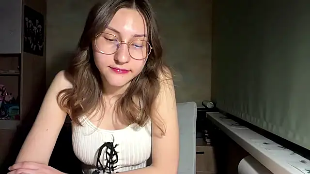 Miaaa Moon online show from 05-10-26, 05:59