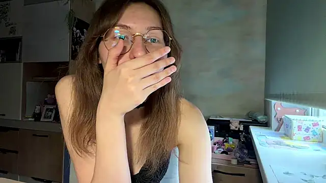 Miaaa Moon online show from 04-13-26, 02:21