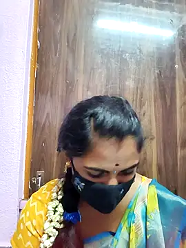 Snapshot of Tamil_Hot_Shana chatting on 04-21-26, 02:25 Tamil Hot Shana online show from 04-21-26, 02:25