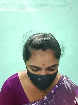 Snapshot of Tamil_Hot_Shana chatting on 05-09-26, 05:22 Tamil Hot Shana online show from 05-09-26, 05:22