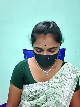 Snapshot of Tamil_Hot_Shana chatting on 04-28-26, 02:32 Tamil Hot Shana online show from 04-28-26, 02:32