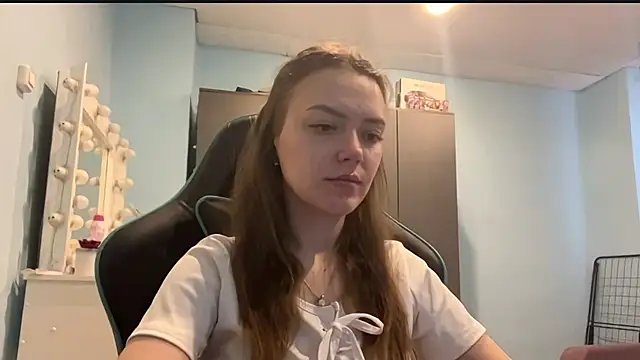 AndreeMerryman online show from 04-18-26, 01:08