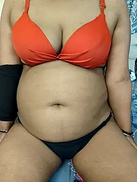 Snapshot of Red_Wine444 chatting on 02-28-26, 08:52 Red Wine444 online show from 02-28-26, 08:52