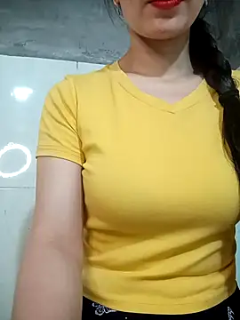 Vyvvyy69 online show from 04-06-26, 01:34