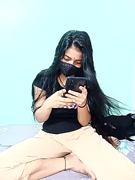Snapshot of 18_year_old_girl chatting on 04-22-26, 03:24 18 year old girl online show from 04-22-26, 03:24