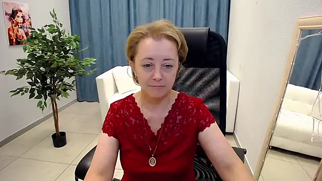 MONA W online show from 05-28-26, 11:16