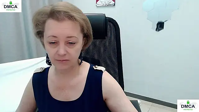 MONA W online show from 05-10-26, 07:34